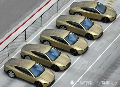 Cybercab 侧面