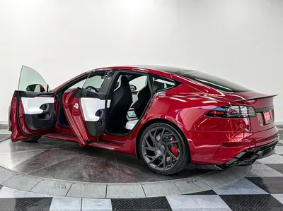 Model S 尾部