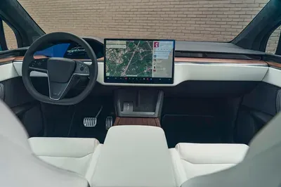Model X 内饰