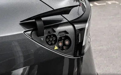 Model Y 前脸